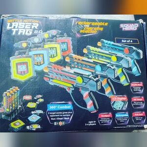 Laser Tag Set with Charging Station - Multicolor